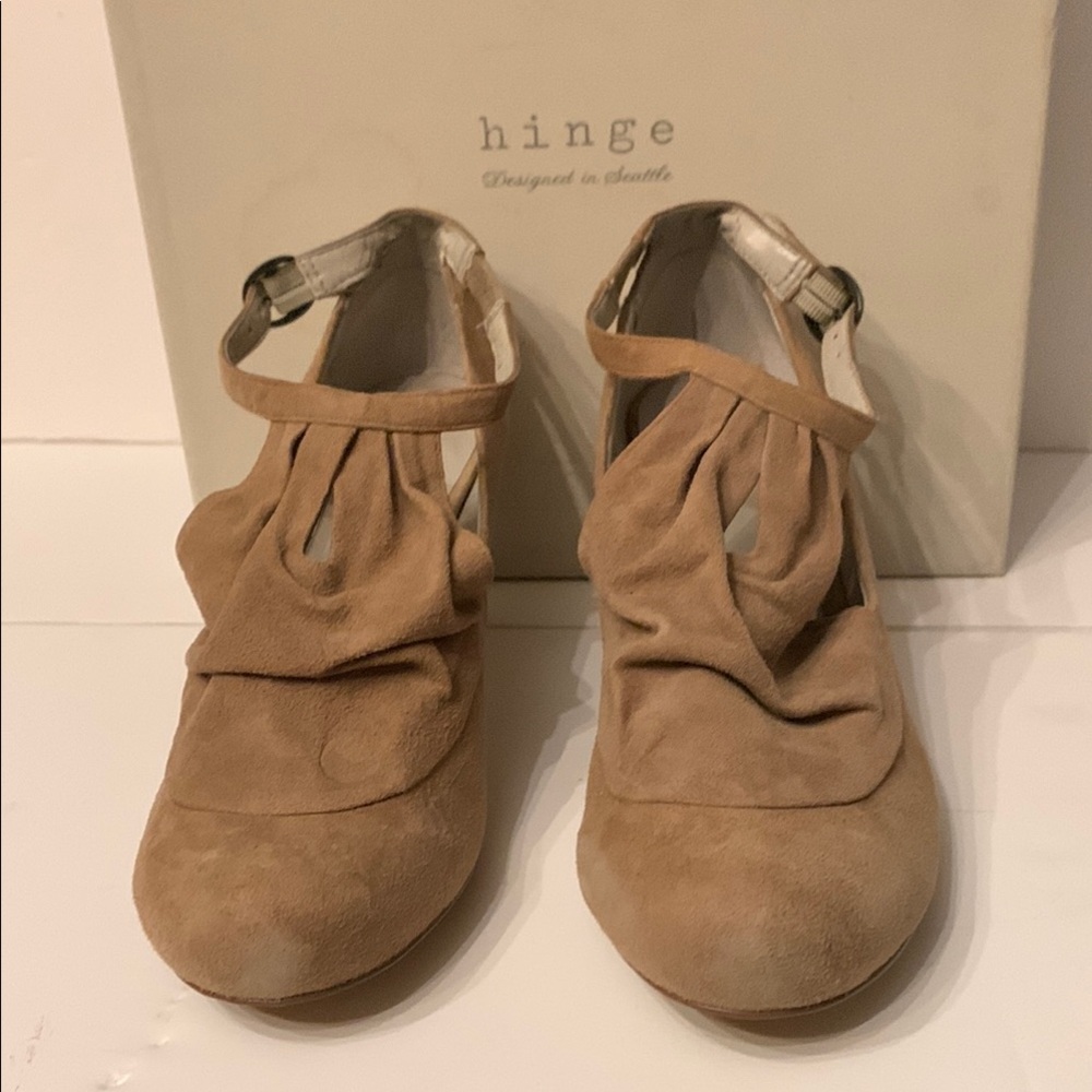 Hinge Sand Suede Heels with Chunky Heel - Picture 3 of 6